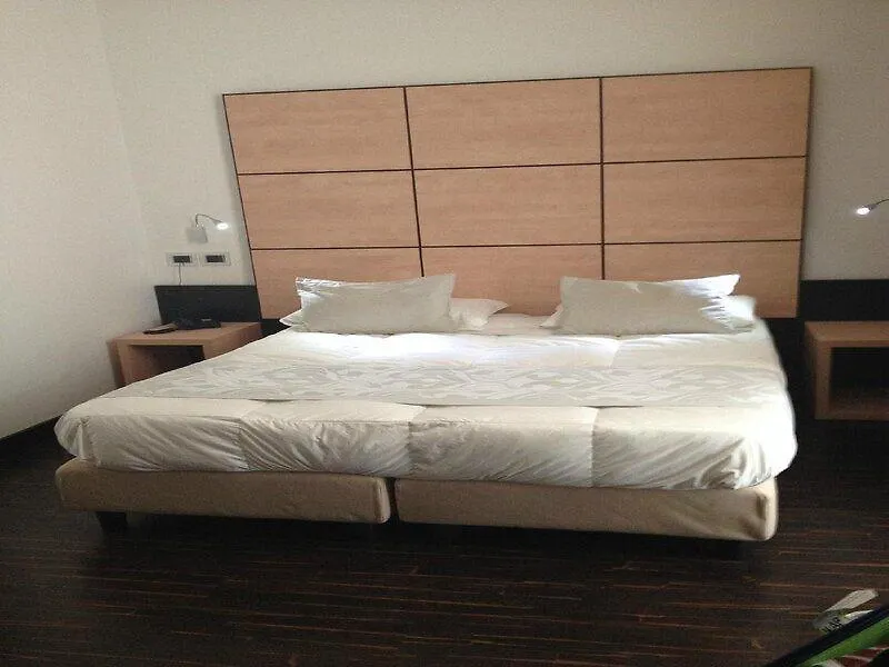 Hotel Cimarosa Naples