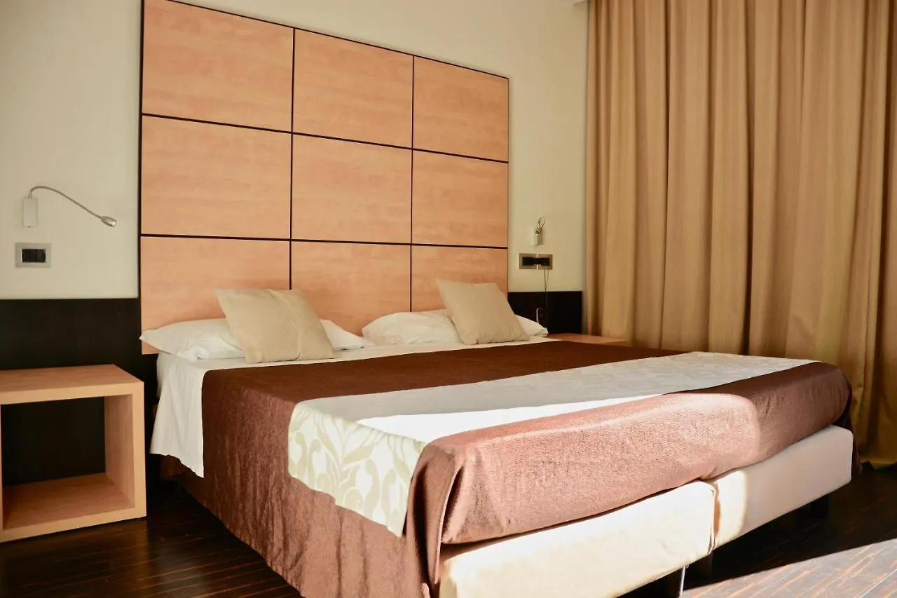 Hotel Cimarosa Naples